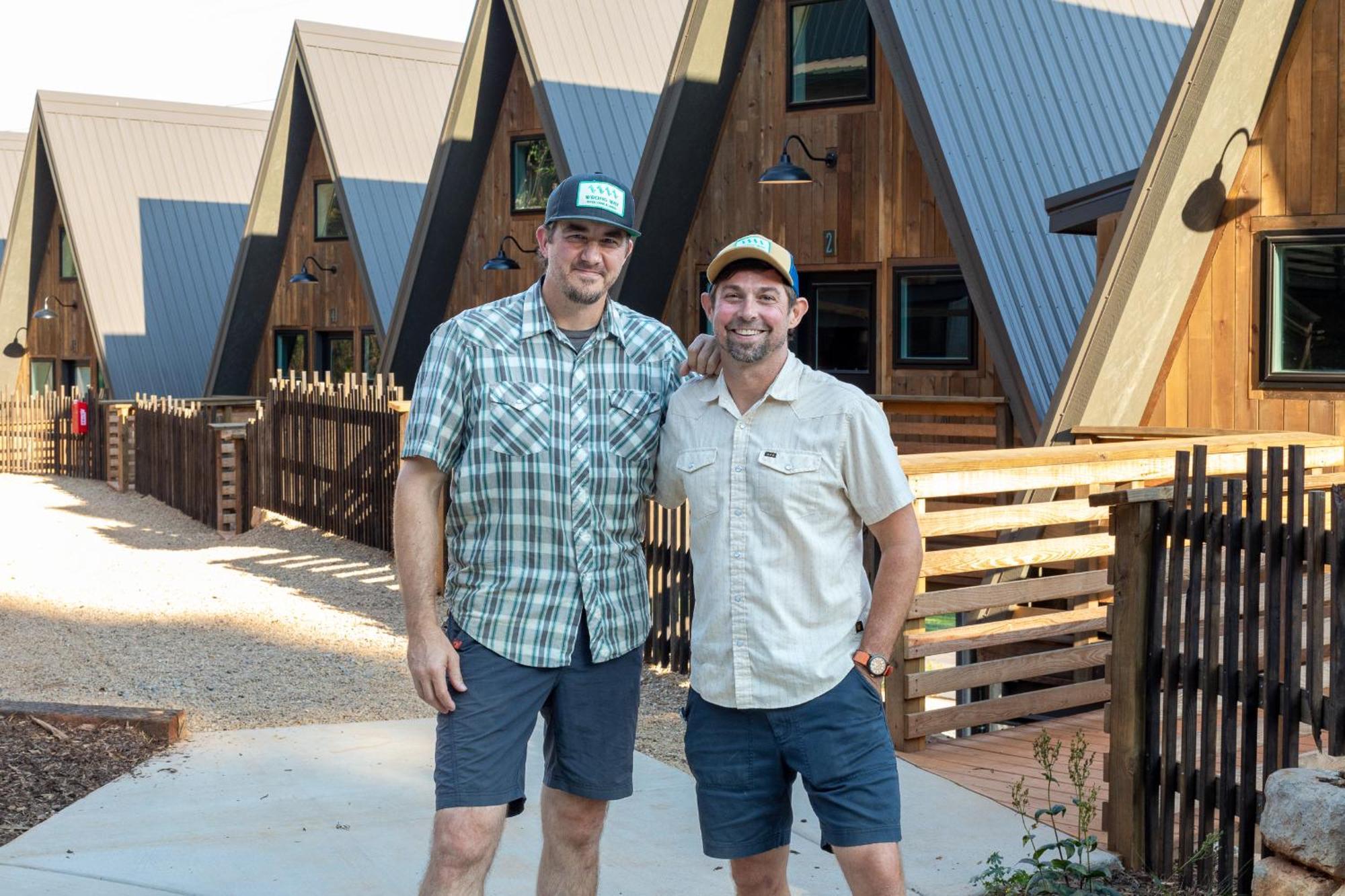 Wrong Way River Lodge & Cabins Эшвилл Экстерьер фото